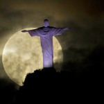 Supermoon shines : pics