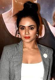 Amruta Khanvilkar